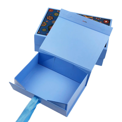blue folding magnet box 3
